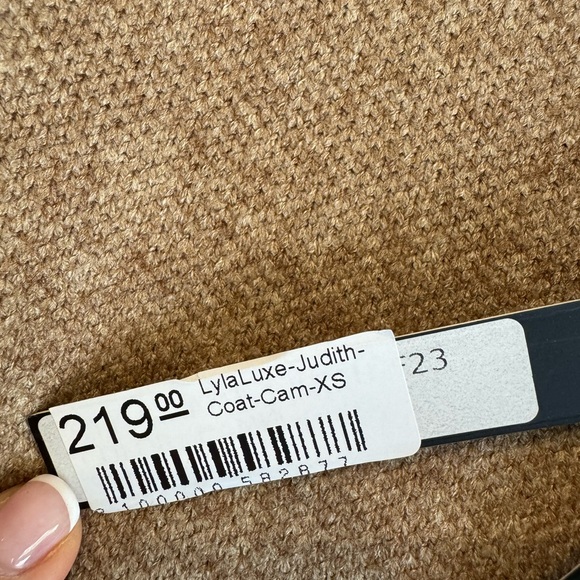 Lyla Lixe Judith coat - Picture 6 of 6